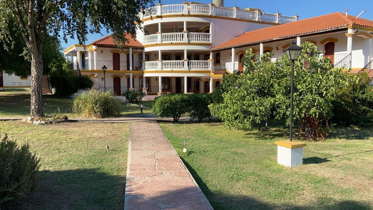 El Cortijo Apart - Hotel Villa de Merlo Exterior photo